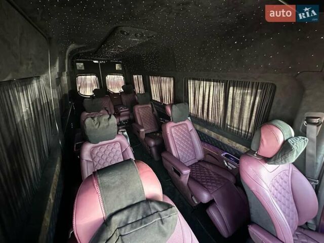 Черный Мерседес Sprinter, объемом двигателя 1.99 л и пробегом 17 тыс. км за 250000 $, фото 104 на Automoto.ua