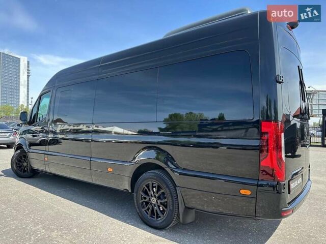 Черный Мерседес Sprinter, объемом двигателя 1.99 л и пробегом 17 тыс. км за 250000 $, фото 31 на Automoto.ua