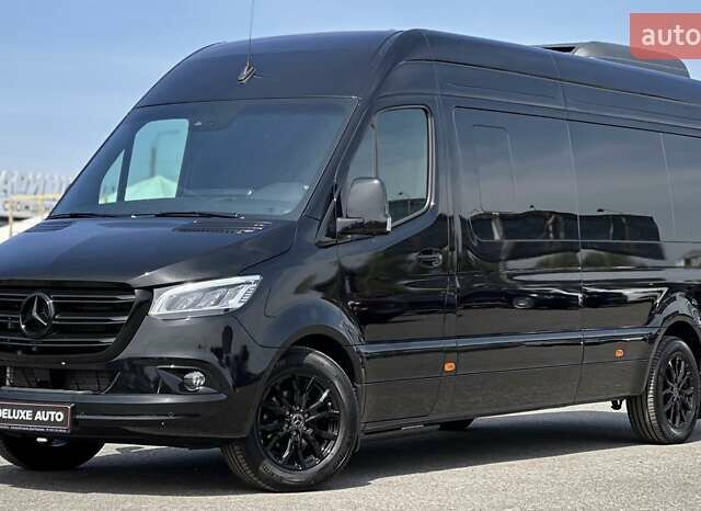 Черный Мерседес Sprinter, объемом двигателя 1.99 л и пробегом 17 тыс. км за 250000 $, фото 20 на Automoto.ua