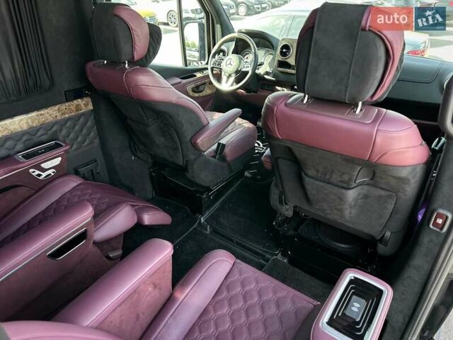 Черный Мерседес Sprinter, объемом двигателя 1.99 л и пробегом 17 тыс. км за 250000 $, фото 100 на Automoto.ua