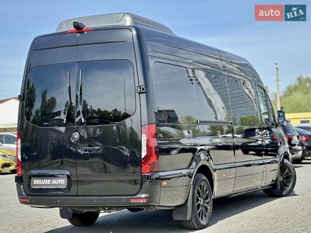 Черный Мерседес Sprinter, объемом двигателя 1.99 л и пробегом 17 тыс. км за 250000 $, фото 39 на Automoto.ua