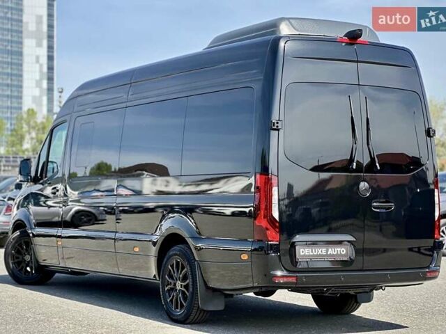 Черный Мерседес Sprinter, объемом двигателя 1.99 л и пробегом 17 тыс. км за 250000 $, фото 37 на Automoto.ua