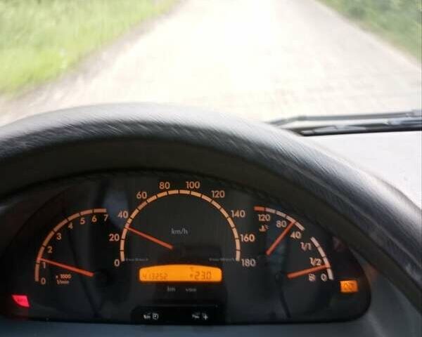 Фіолетовий Мерседес Sprinter, об'ємом двигуна 2.69 л та пробігом 413 тис. км за 9000 $, фото 7 на Automoto.ua