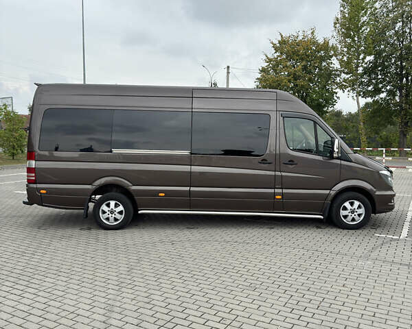 Коричневый Мерседес Sprinter, объемом двигателя 0 л и пробегом 720 тыс. км за 29500 $, фото 9 на Automoto.ua