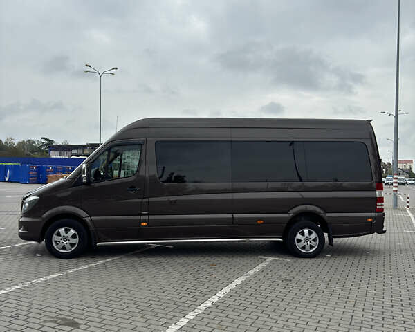 Коричневый Мерседес Sprinter, объемом двигателя 0 л и пробегом 720 тыс. км за 29500 $, фото 3 на Automoto.ua