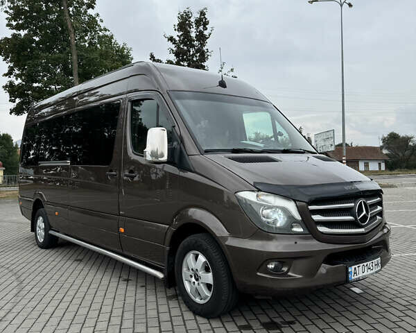 Коричневый Мерседес Sprinter, объемом двигателя 0 л и пробегом 720 тыс. км за 29500 $, фото 12 на Automoto.ua
