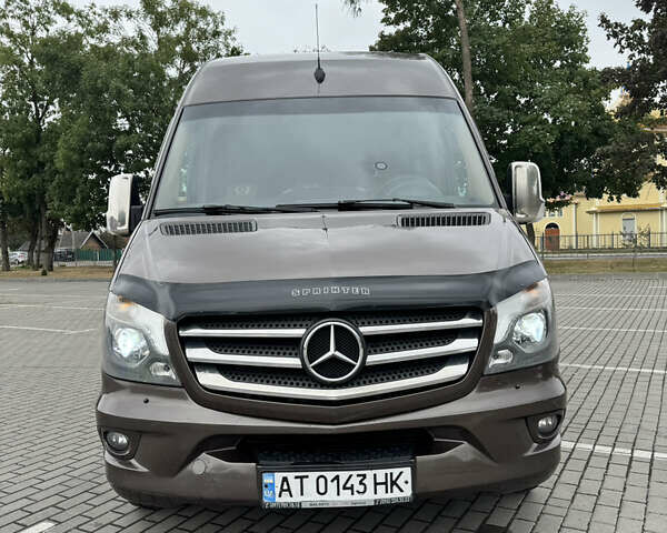 Коричневый Мерседес Sprinter, объемом двигателя 0 л и пробегом 720 тыс. км за 29500 $, фото 18 на Automoto.ua
