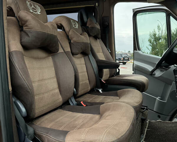 Коричневый Мерседес Sprinter, объемом двигателя 0 л и пробегом 720 тыс. км за 29500 $, фото 40 на Automoto.ua