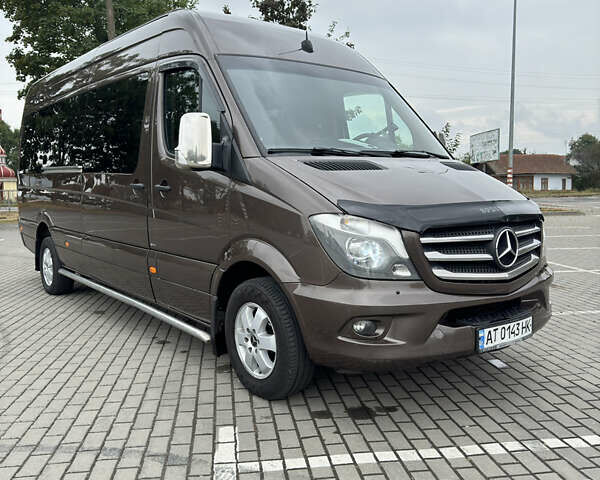 Коричневый Мерседес Sprinter, объемом двигателя 0 л и пробегом 720 тыс. км за 29500 $, фото 11 на Automoto.ua