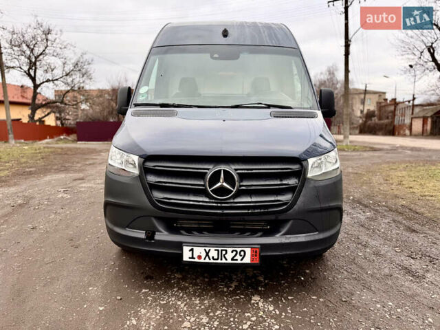 Коричневий Мерседес Sprinter, об'ємом двигуна 2.14 л та пробігом 116 тис. км за 24995 $, фото 4 на Automoto.ua