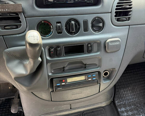 Коричневий Мерседес Sprinter, об'ємом двигуна 2.69 л та пробігом 590 тис. км за 9900 $, фото 16 на Automoto.ua