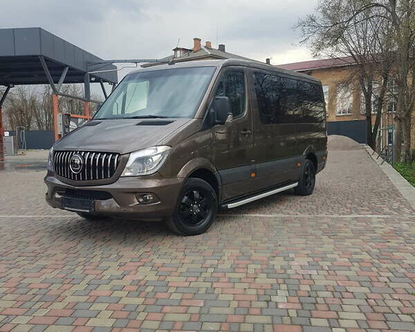 Коричневий Мерседес Sprinter, об'ємом двигуна 2.2 л та пробігом 106 тис. км за 32000 $, фото 35 на Automoto.ua