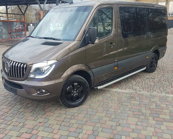 Коричневий Мерседес Sprinter, об'ємом двигуна 2.2 л та пробігом 106 тис. км за 32000 $, фото 3 на Automoto.ua