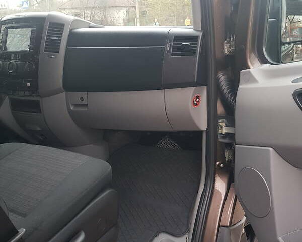 Коричневий Мерседес Sprinter, об'ємом двигуна 2.2 л та пробігом 106 тис. км за 32000 $, фото 48 на Automoto.ua