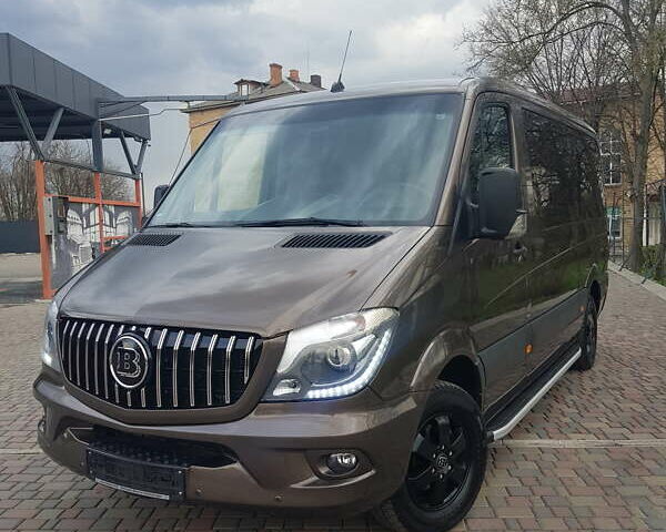 Коричневий Мерседес Sprinter, об'ємом двигуна 2.2 л та пробігом 106 тис. км за 32000 $, фото 1 на Automoto.ua