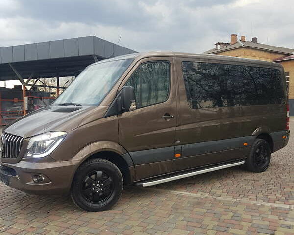 Коричневий Мерседес Sprinter, об'ємом двигуна 2.2 л та пробігом 106 тис. км за 32000 $, фото 4 на Automoto.ua