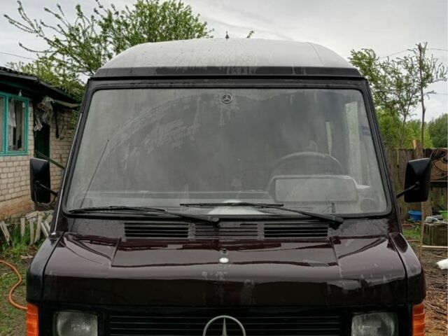 Коричневый Мерседес Sprinter, объемом двигателя 2.9 л и пробегом 499 тыс. км за 2900 $, фото 4 на Automoto.ua