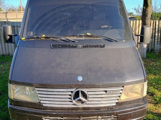 Коричневый Мерседес Sprinter, объемом двигателя 2 л и пробегом 400 тыс. км за 6700 $, фото 9 на Automoto.ua