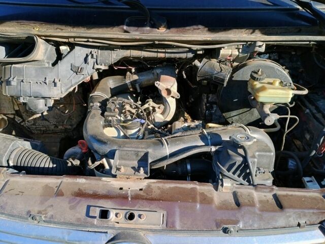 Коричневый Мерседес Sprinter, объемом двигателя 2 л и пробегом 400 тыс. км за 6700 $, фото 1 на Automoto.ua