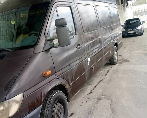 Коричневый Мерседес Sprinter, объемом двигателя 2.15 л и пробегом 418 тыс. км за 4700 $, фото 7 на Automoto.ua