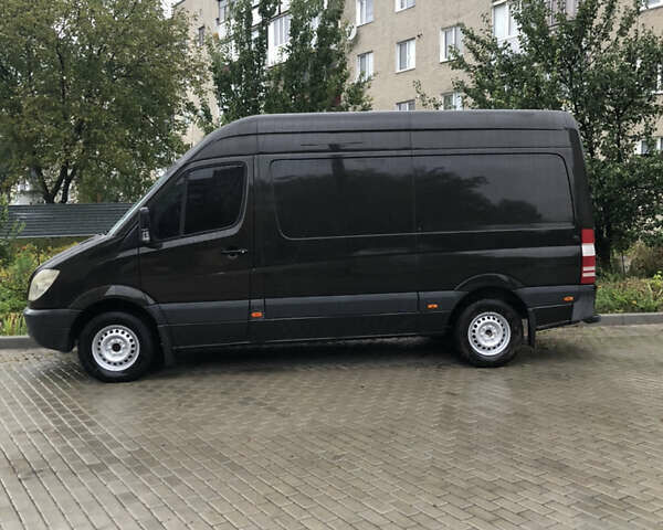 Коричневый Мерседес Sprinter, объемом двигателя 2.15 л и пробегом 421 тыс. км за 12500 $, фото 1 на Automoto.ua