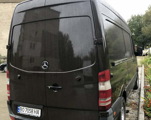 Коричневый Мерседес Sprinter, объемом двигателя 2.15 л и пробегом 421 тыс. км за 12500 $, фото 4 на Automoto.ua