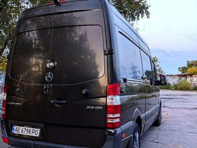 Коричневый Мерседес Sprinter, объемом двигателя 2.1 л и пробегом 505 тыс. км за 14000 $, фото 3 на Automoto.ua