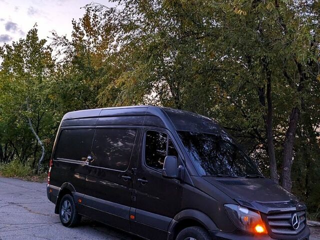 Коричневый Мерседес Sprinter, объемом двигателя 2.1 л и пробегом 505 тыс. км за 14000 $, фото 5 на Automoto.ua