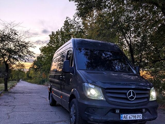 Коричневый Мерседес Sprinter, объемом двигателя 2.1 л и пробегом 505 тыс. км за 14000 $, фото 7 на Automoto.ua
