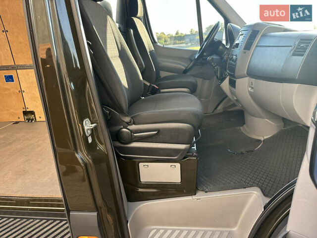 Коричневый Мерседес Sprinter, объемом двигателя 2.14 л и пробегом 405 тыс. км за 16700 $, фото 29 на Automoto.ua