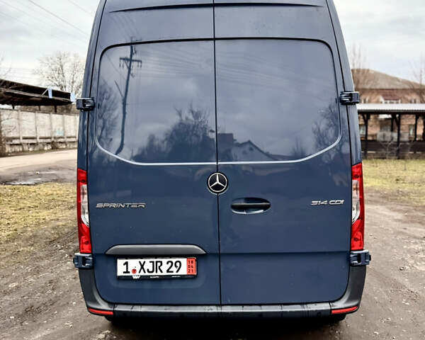 Коричневый Мерседес Sprinter, объемом двигателя 2.14 л и пробегом 116 тыс. км за 24813 $, фото 4 на Automoto.ua