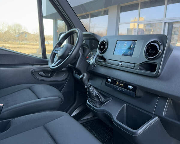 Коричневый Мерседес Sprinter, объемом двигателя 0 л и пробегом 280 тыс. км за 28000 $, фото 26 на Automoto.ua