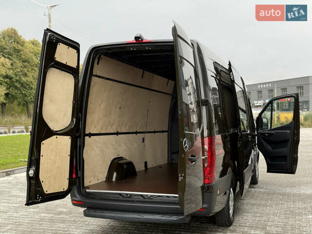 Коричневый Мерседес Sprinter, объемом двигателя 2.2 л и пробегом 211 тыс. км за 25900 $, фото 32 на Automoto.ua
