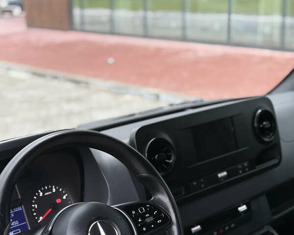 Коричневый Мерседес Sprinter, объемом двигателя 2.2 л и пробегом 211 тыс. км за 25900 $, фото 13 на Automoto.ua