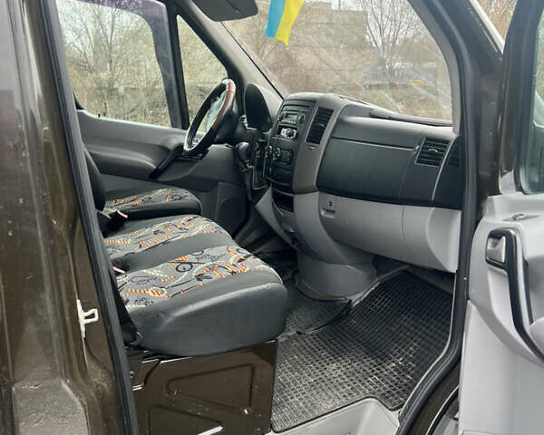 Коричневый Мерседес Sprinter, объемом двигателя 3 л и пробегом 190 тыс. км за 29200 $, фото 36 на Automoto.ua