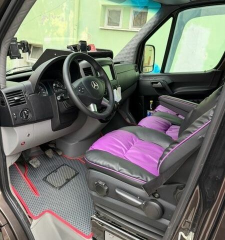 Коричневий Мерседес Sprinter, об'ємом двигуна 2.14 л та пробігом 405 тис. км за 23500 $, фото 3 на Automoto.ua