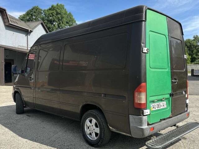 Коричневый Мерседес Sprinter, объемом двигателя 2.2 л и пробегом 396 тыс. км за 5200 $, фото 3 на Automoto.ua