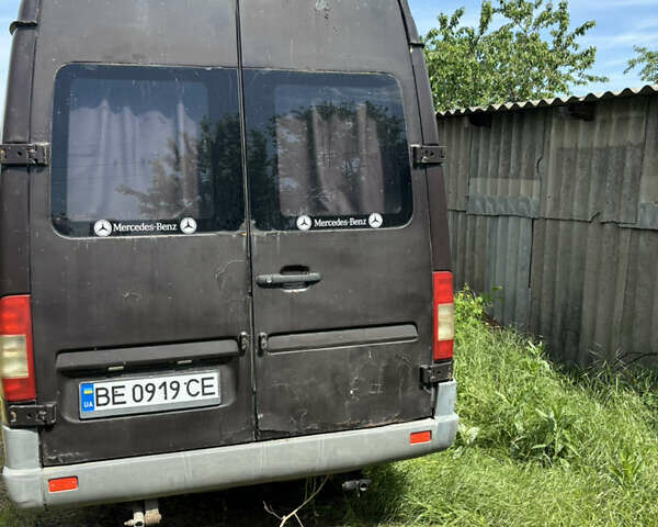 Коричневий Мерседес Sprinter, об'ємом двигуна 2.87 л та пробігом 500 тис. км за 4500 $, фото 6 на Automoto.ua