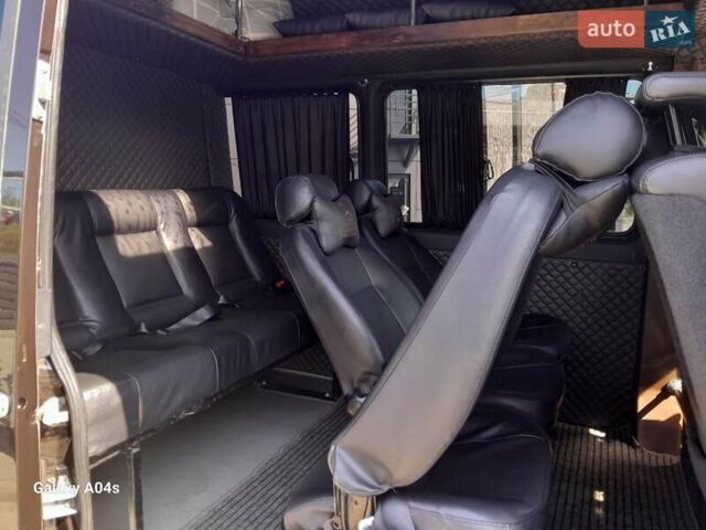 Коричневый Мерседес Sprinter, объемом двигателя 2.7 л и пробегом 840 тыс. км за 14000 $, фото 13 на Automoto.ua