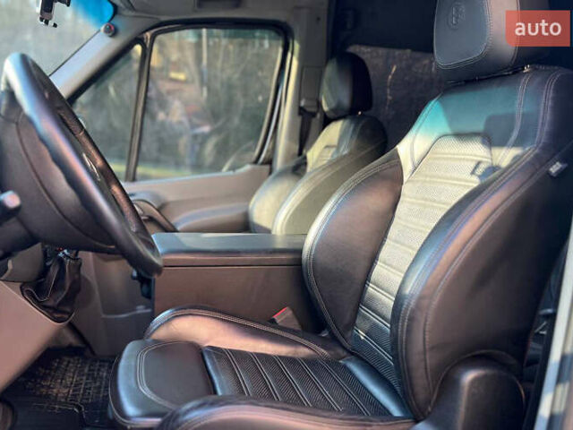 Коричневий Мерседес Sprinter, об'ємом двигуна 2.15 л та пробігом 390 тис. км за 16500 $, фото 7 на Automoto.ua