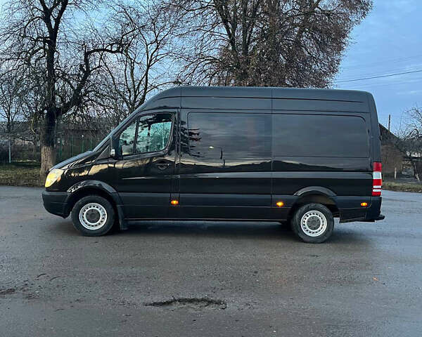 Коричневый Мерседес Sprinter, объемом двигателя 2.15 л и пробегом 210 тыс. км за 10750 $, фото 2 на Automoto.ua
