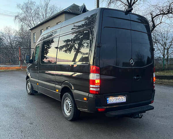 Коричневый Мерседес Sprinter, объемом двигателя 2.15 л и пробегом 210 тыс. км за 10750 $, фото 3 на Automoto.ua