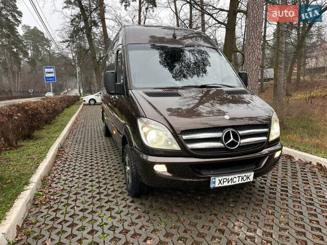 Коричневий Мерседес Sprinter, об'ємом двигуна 2.2 л та пробігом 290 тис. км за 26000 $, фото 4 на Automoto.ua