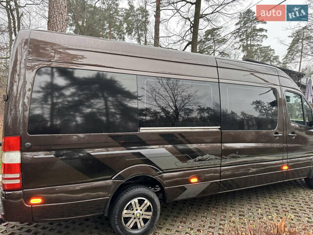 Коричневий Мерседес Sprinter, об'ємом двигуна 2.2 л та пробігом 290 тис. км за 26000 $, фото 14 на Automoto.ua