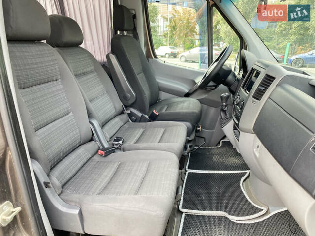 Коричневый Мерседес Sprinter, объемом двигателя 2.2 л и пробегом 312 тыс. км за 24499 $, фото 8 на Automoto.ua