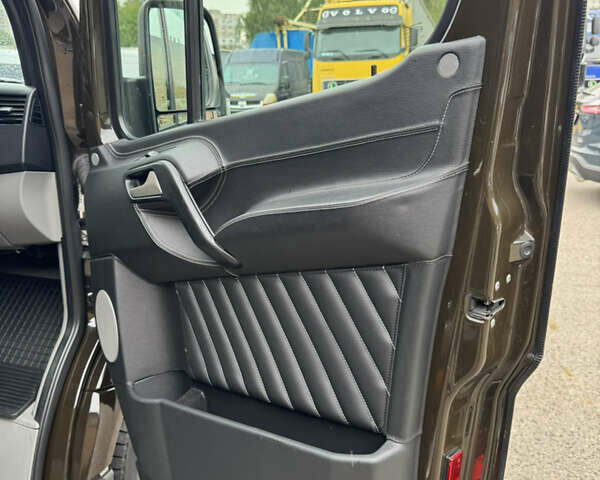 Коричневый Мерседес Sprinter, объемом двигателя 2.14 л и пробегом 385 тыс. км за 21300 $, фото 6 на Automoto.ua