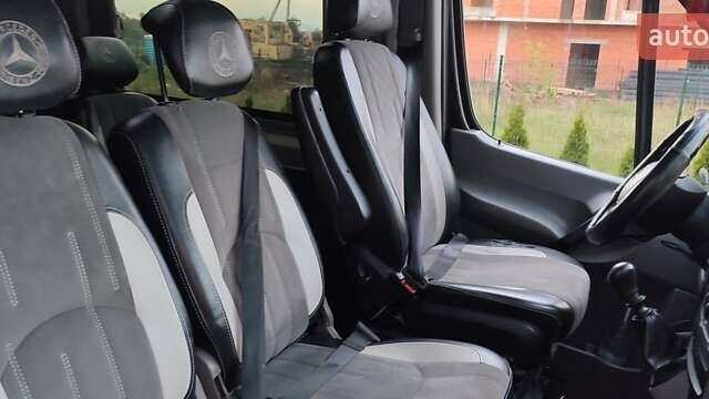 Коричневый Мерседес Sprinter, объемом двигателя 2.2 л и пробегом 355 тыс. км за 28950 $, фото 10 на Automoto.ua