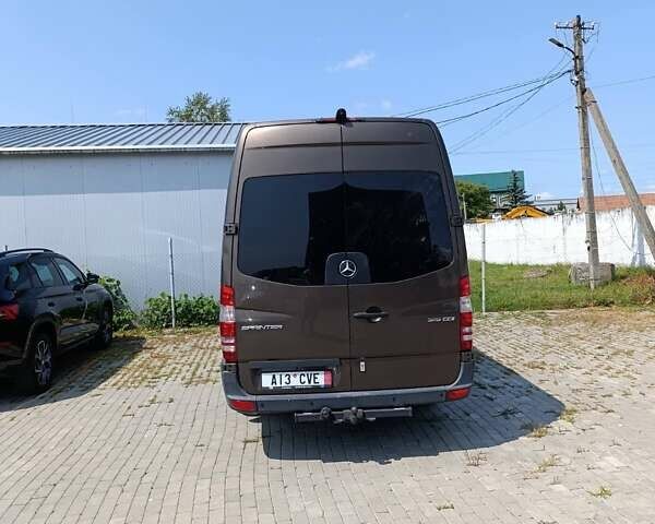 Коричневый Мерседес Sprinter, объемом двигателя 3 л и пробегом 335 тыс. км за 31900 $, фото 4 на Automoto.ua