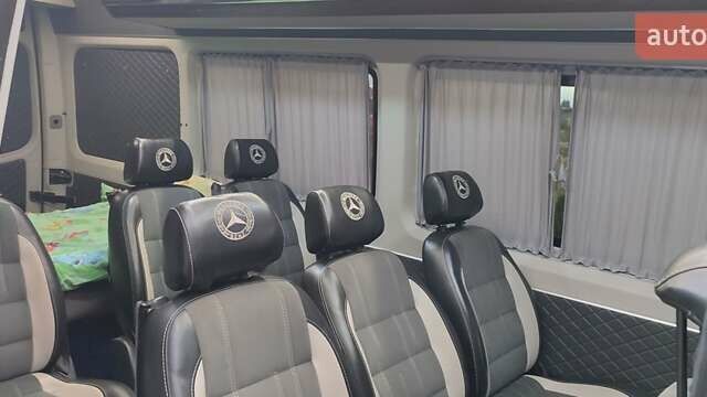 Коричневый Мерседес Sprinter, объемом двигателя 2.2 л и пробегом 355 тыс. км за 28950 $, фото 3 на Automoto.ua