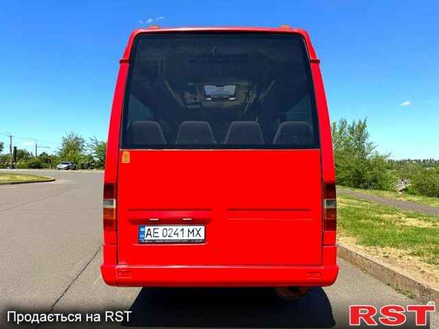 Красный Мерседес Sprinter, объемом двигателя 2.2 л и пробегом 716 тыс. км за 9800 $, фото 5 на Automoto.ua
